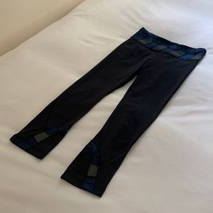 Super cute Lululemon workout leggings